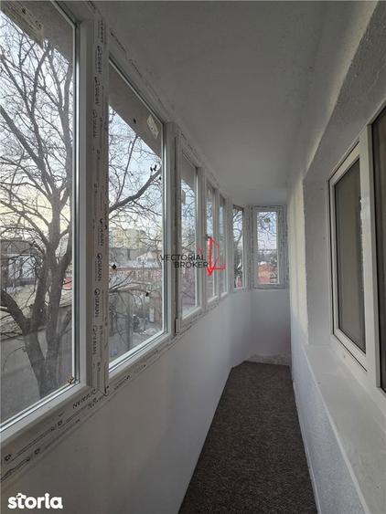 Apartament cu 2 camere decomandat în Tei