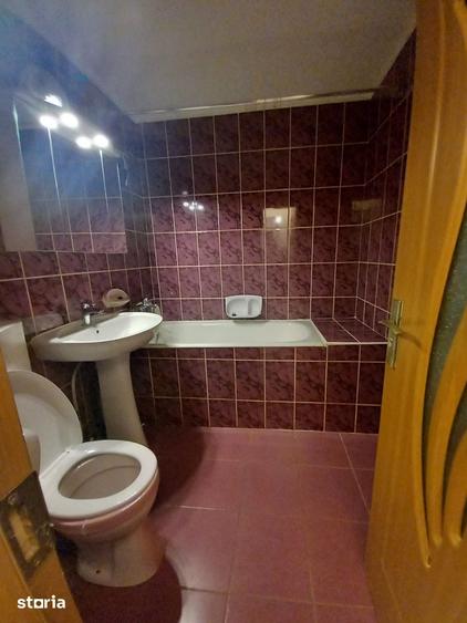 Apartament cu 3 camere decomandat în Traian