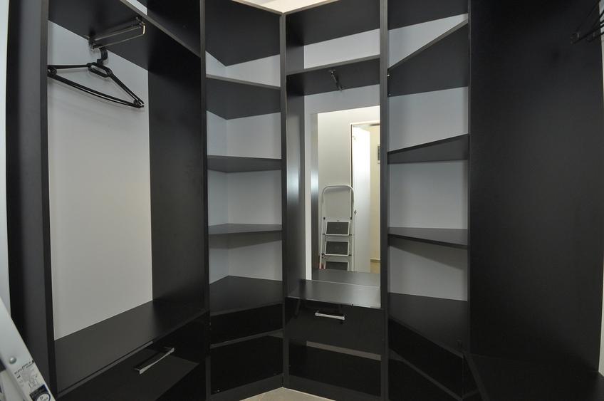 Apartament cu 3 camere decomandat în Prelungirea Ghencea