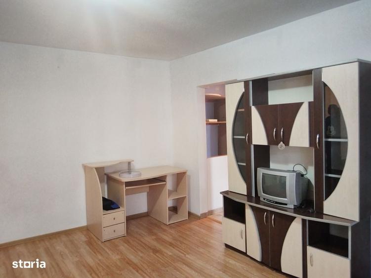 Apartament cu 2 camere semidecomandat în Vest