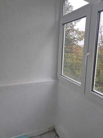 Apartament cu 2 camere semidecomandat în Dristor