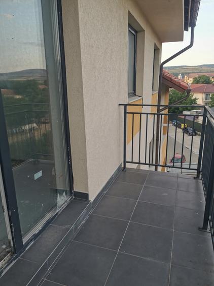Apartament cu 2 camere decomandat în Gilău
