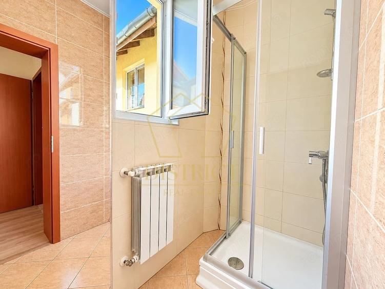 Casă cu 3 camere cu Teren 100 Mp în Lipovei