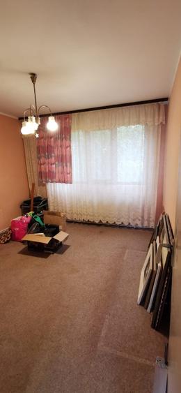 Apartament cu 3 camere decomandat în Mazepa 1
