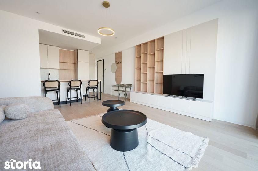 Apartament cu 3 camere, mobilat în Tei