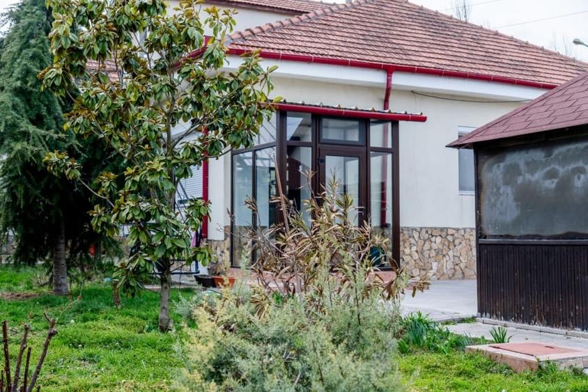 Casă individuală cu 2 camere cu Teren 800 Mp în Năvodari