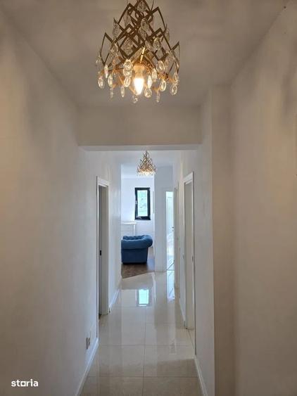 Apartament cu 3 camere în Sisești