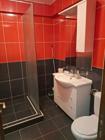 Apartament cu 2 camere decomandat, mobilat în Est