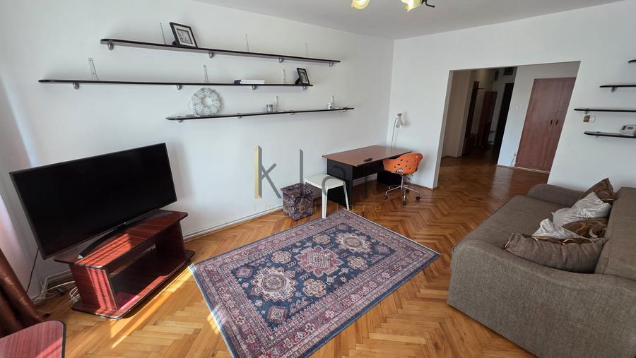 Apartament cu 4 camere decomandat, mobilat în Zorilor