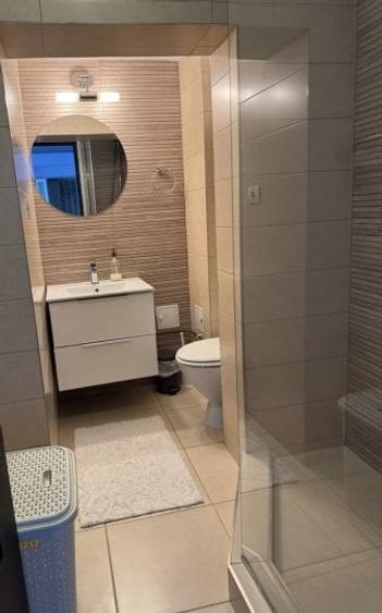 Apartament cu 2 camere decomandat, mobilat în Calea Călărașilor