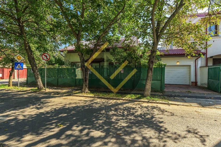 Casă individuală cu 4 camere cu Garaj în Dămăroaia
