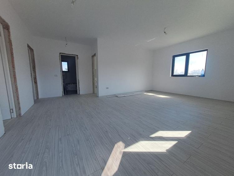 Casă cu 3 camere cu Teren 650 Mp în Voinești
