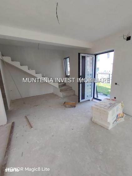 Casă cu 4 camere cu Teren 308 Mp în Moșoaia