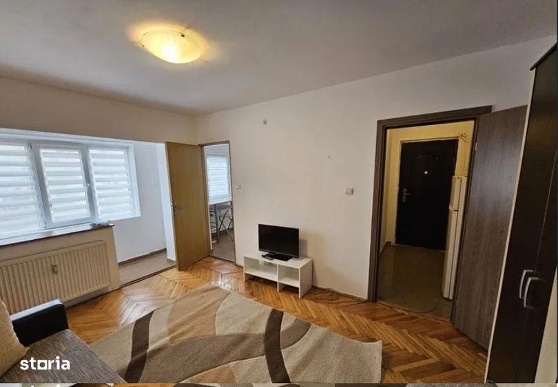 Garsonieră în Lunei