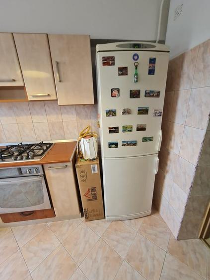Apartament cu 3 camere decomandat în Independenței