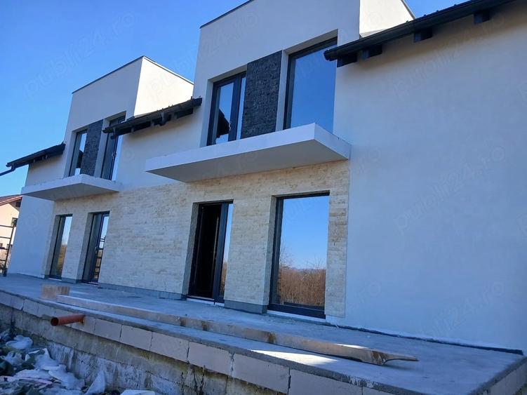 Casă cu 3 camere cu Teren 270 Mp în Central