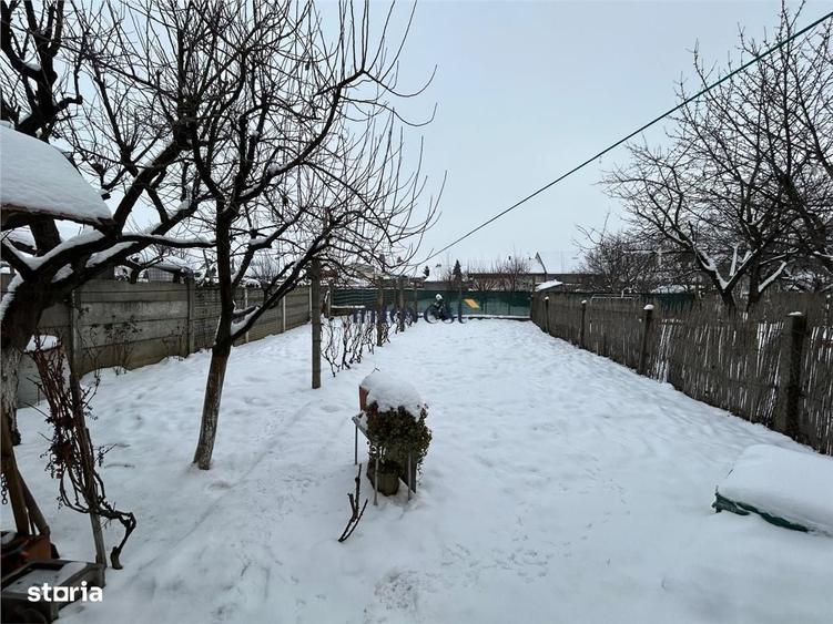 Casă cu 4 camere în Central
