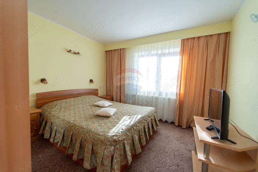 Casă cu 14 camere cu Teren 841 Mp în Cioplea