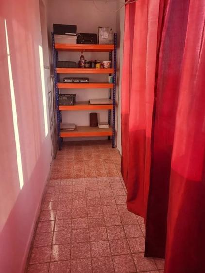 Apartament cu 3 camere semidecomandat, mobilat în Titan