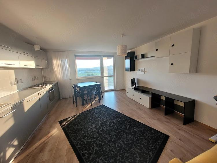 Apartament cu 2 camere decomandat în Periferie