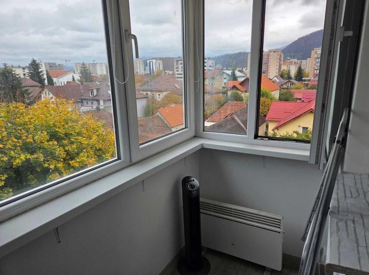 Apartament cu 2 camere nedecomandat în Noua
