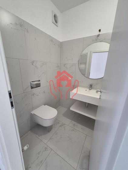 Apartament cu 3 camere decomandat în Băneasa