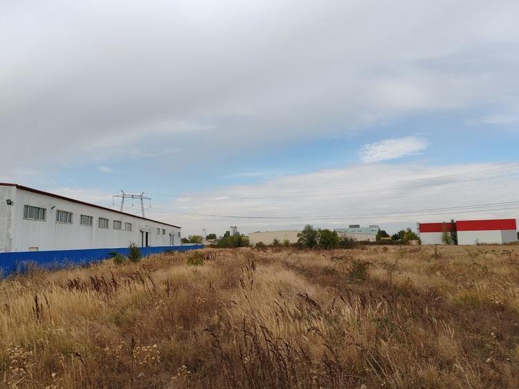 Spațiu industrial, de 1,238 mp, în Bolintin-Deal