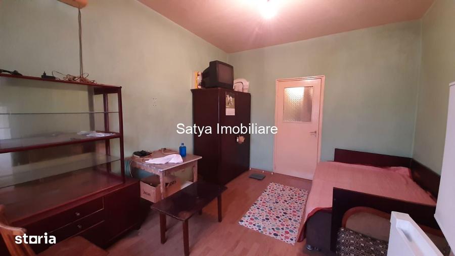 Garsonieră în Far