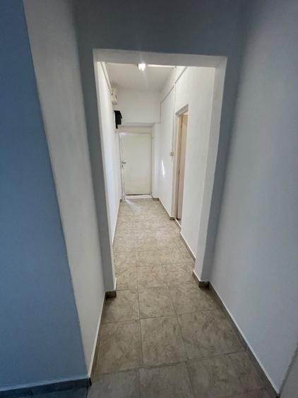 Spațiu comercial, de 150 mp, în Șiria