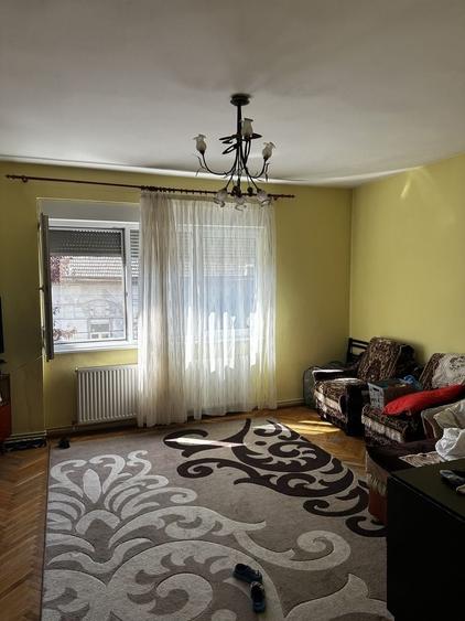 Apartament cu 3 camere decomandat în Someș