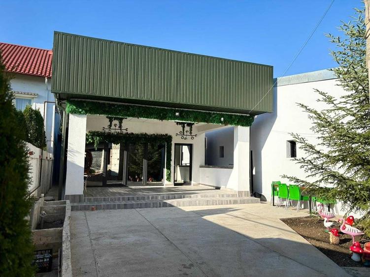 Casă cu 4 camere în Exterior Vest