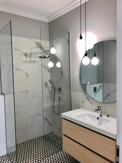 Apartament cu 2 camere nedecomandat, mobilat în Central