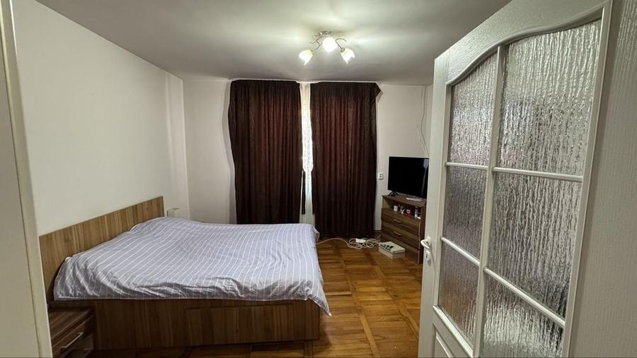 Casă cu 2 camere în Central