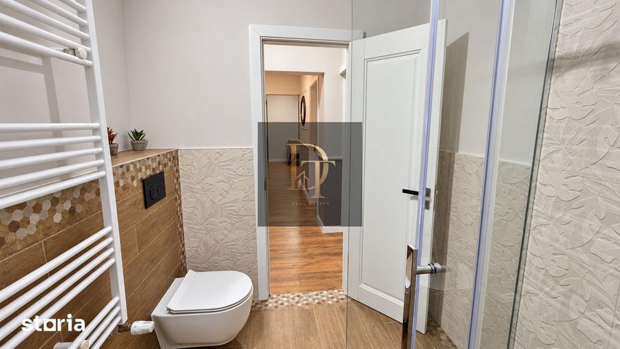 Apartament cu 3 camere decomandat în Astra