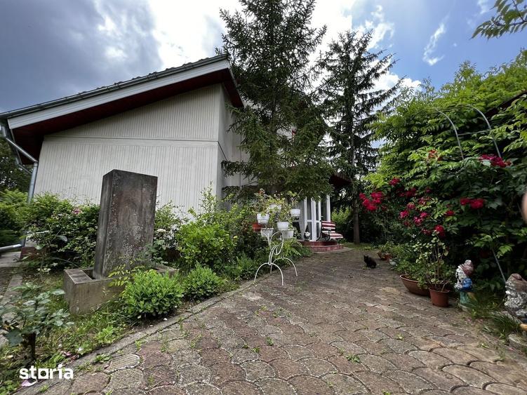 Casă cu 4 camere cu Teren 1000 Mp în Vernești