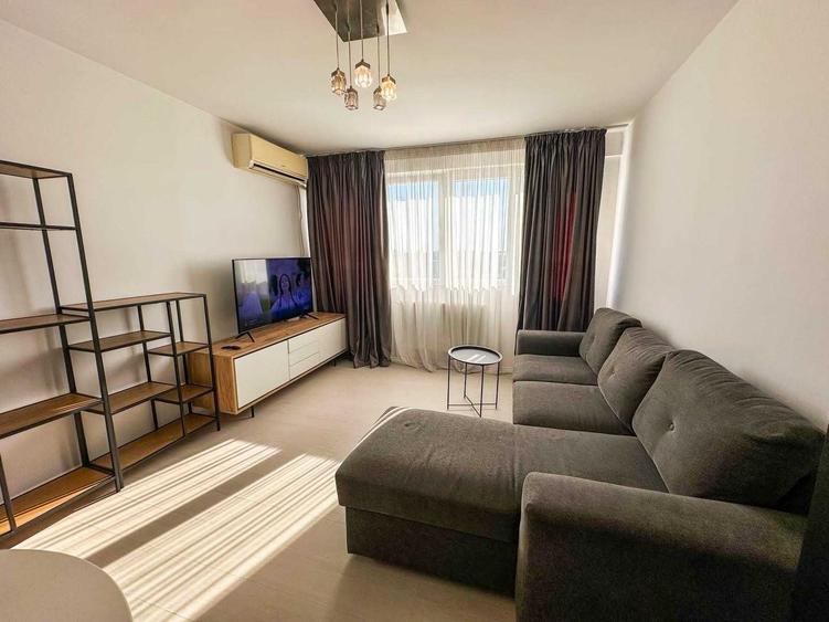 Apartament cu 2 camere decomandat în Eroii Revoluției