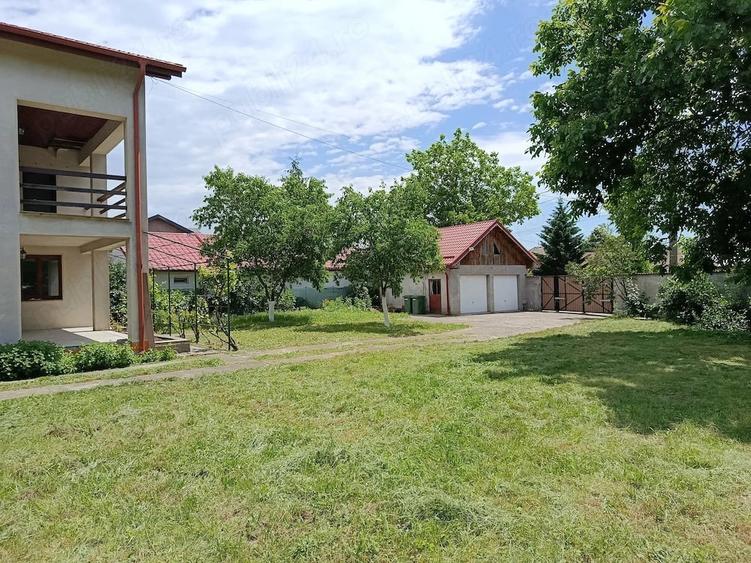 Casă cu 6 camere cu Teren 1934 Mp în Găneasa