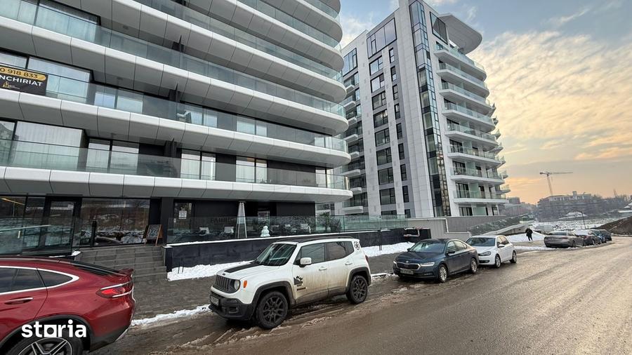 Apartament cu 4 camere în Tei