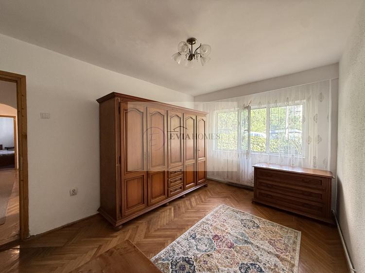 Apartament cu 4 camere decomandat, mobilat în Mărăști