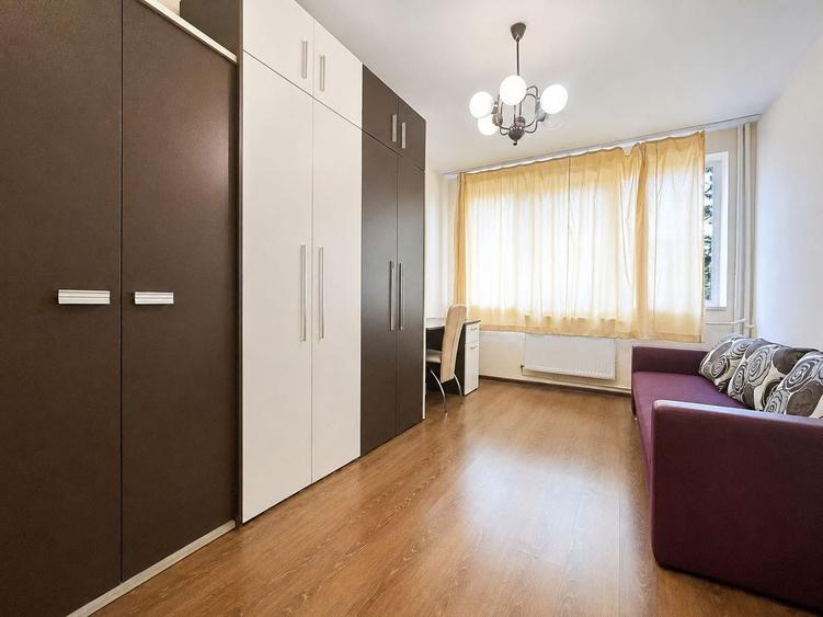 Apartament cu 3 camere decomandat, mobilat în Iosefin
