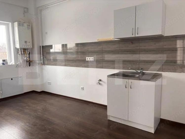 Apartament cu 3 camere decomandat în Viforâta