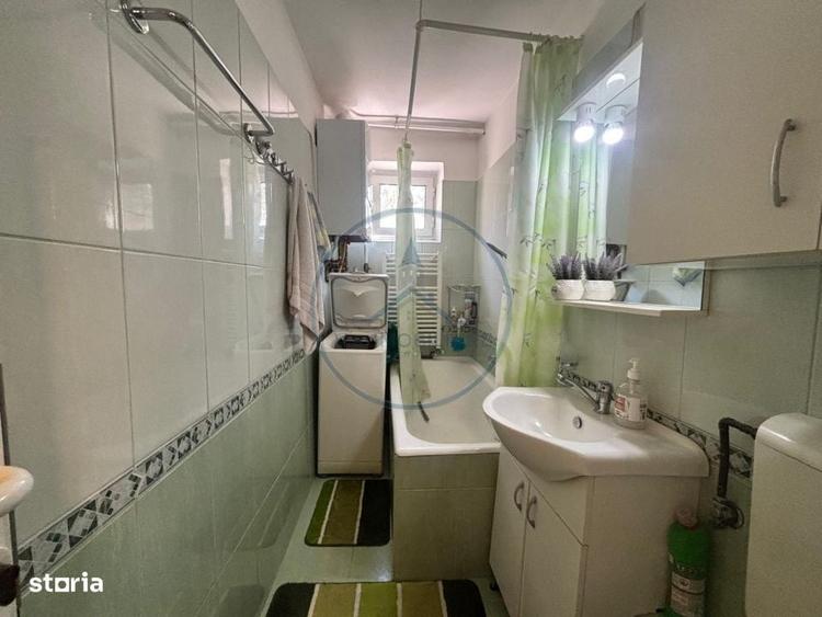 Apartament cu 3 camere semidecomandat în Central