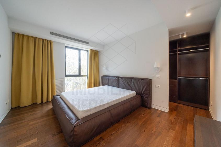 Apartament cu 3 camere semidecomandat, mobilat în Floreasca