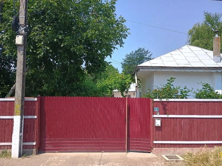 Casă cu 3 camere cu Teren 1286 Mp în Slobozia Corni