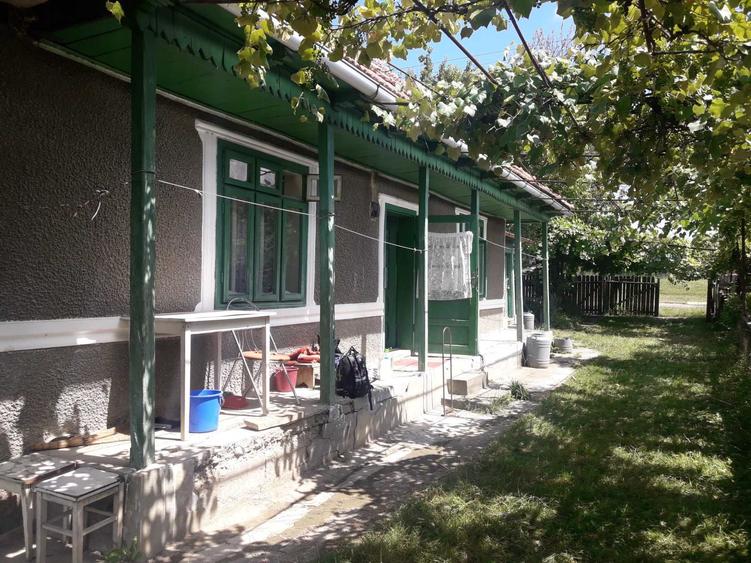 Casă cu 2 camere în Central