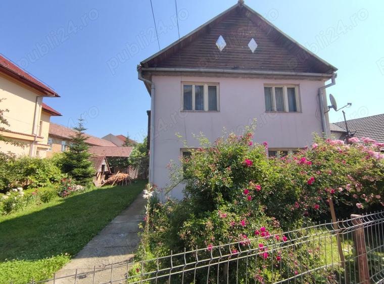 Casă cu 3 camere în Întorsura Buzăului