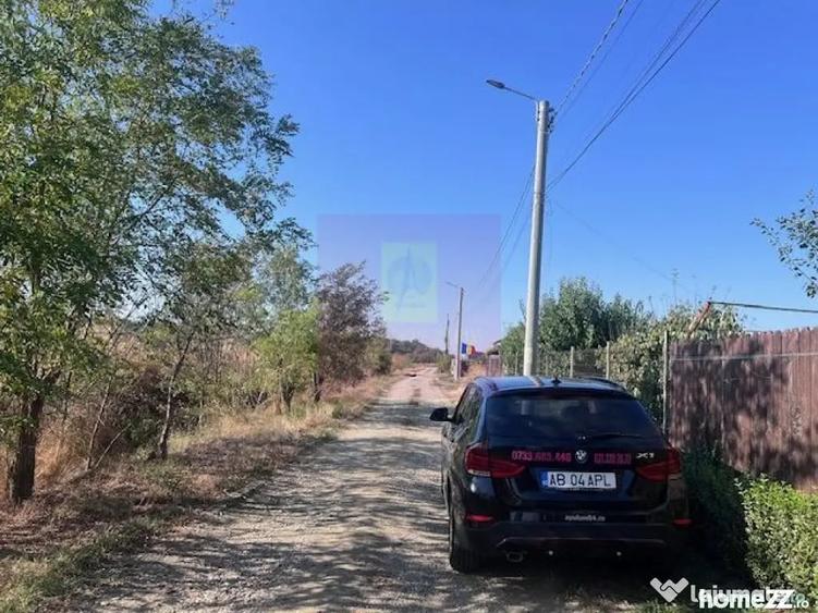 Teren de 6200 mp, în Cornetu