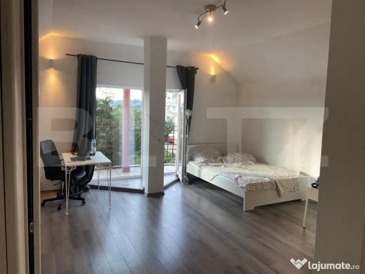 Casă cu 7 camere cu Teren 223 Mp în Hașdeu