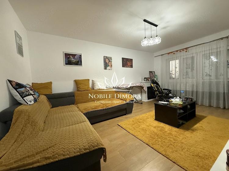 Apartament cu 3 camere decomandat în Bucovina
