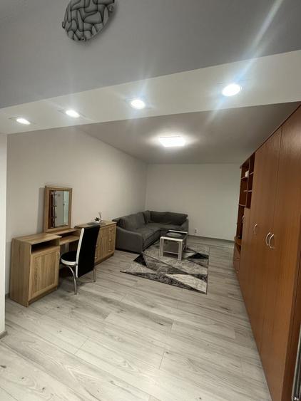 Apartament cu 2 camere decomandat în Tineretului